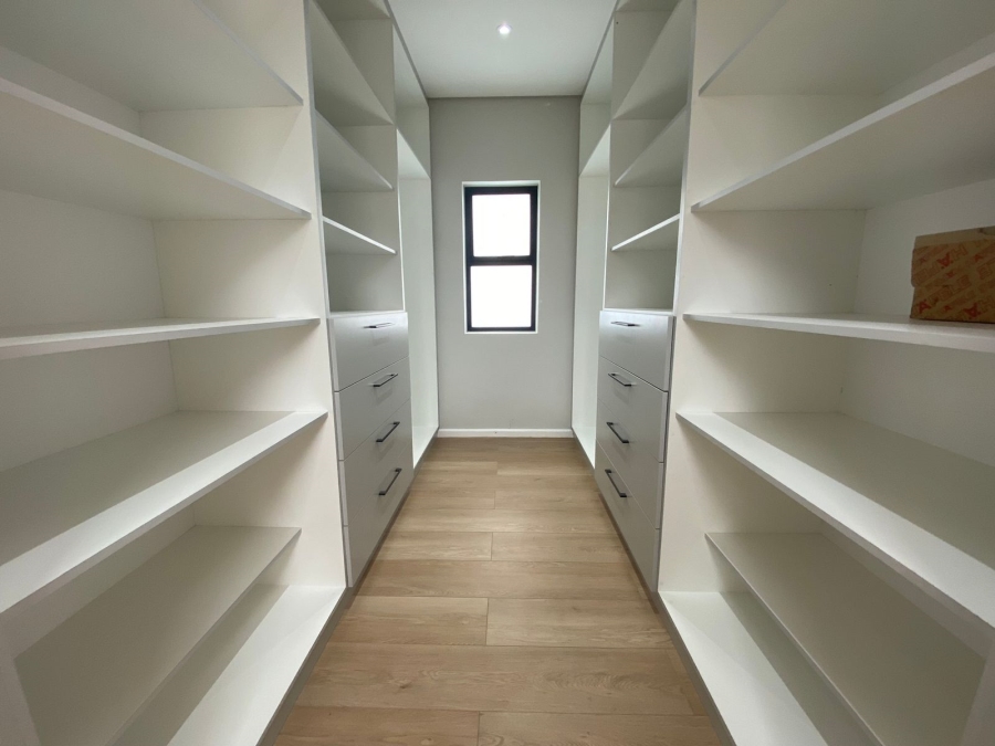 4 Bedroom Property for Sale in Sandown Western Cape